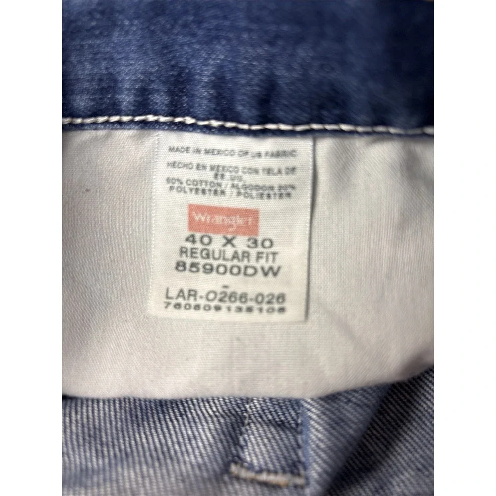 Wrangler Straight Leg Jeans Mens 40X30 Blue Medium Wash Regular Fit 85900DW